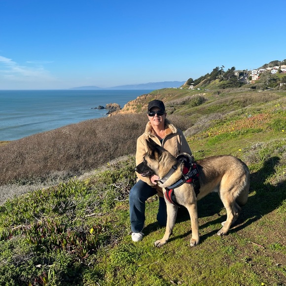 Meet your Posher, Alice - Picture 2 of 2